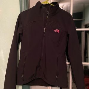 Black The North Face W/pink ribbon - APEX BIONIC JACKET